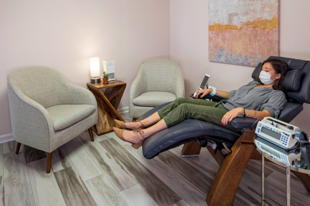 Receive your ketamine treatment in a comfy recliner to erase memory triggers of alcohol use.